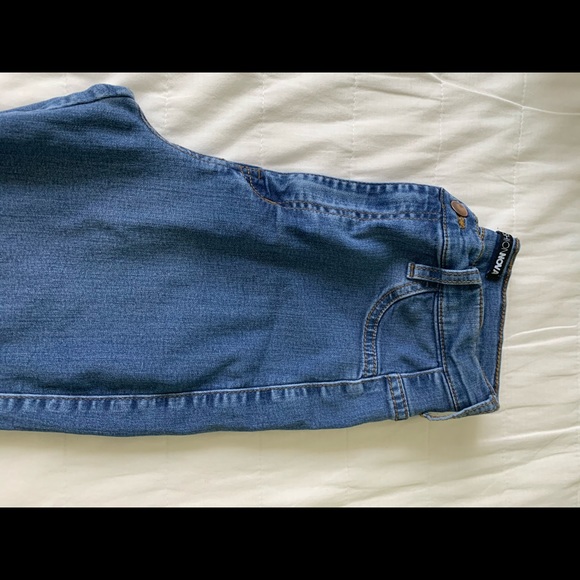 FashionNova Classic High Waist Skinny Jeans Size 7 - Picture 5 of 7